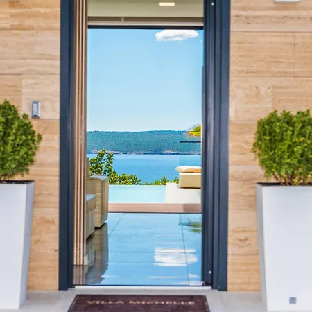 Hébergement de vacances My Dalmatia - Luxury Michelle With Private Infinity Pool, Sea View Jacuzzi, Sauna And Gym Maslenica