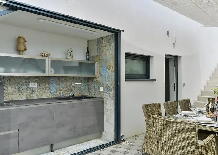 My Dalmatia - Luxury Michelle With Private Infinity Pool, Sea View Jacuzzi, Sauna And Gym
