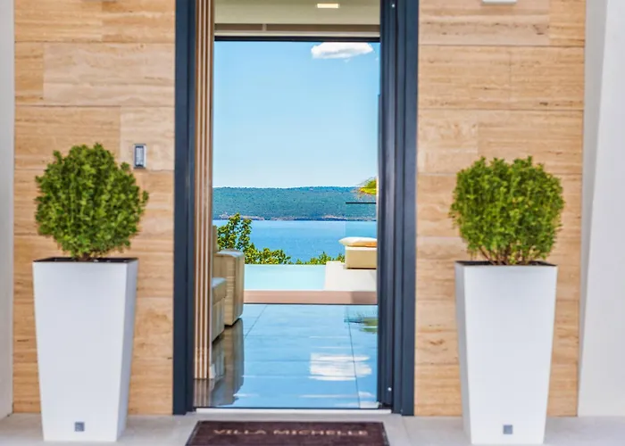 بيت للعطل My Dalmatia - Luxury Michelle With Private Infinity Pool, Sea View Jacuzzi, Sauna And Gym ماسلينتسا