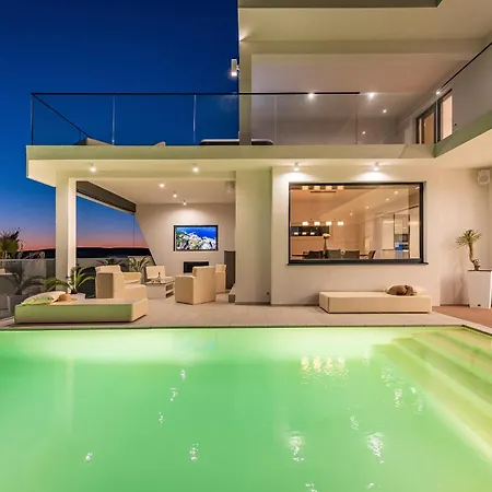 Ferienhaus My Dalmatia - Luxury Michelle With Private Infinity Pool, Sea View Jacuzzi, Sauna And Gym