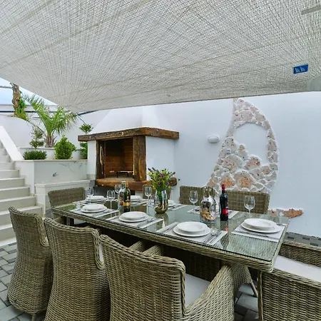 My Dalmatia - Luxury Michelle With Private Infinity Pool, Sea View Jacuzzi, Sauna And Gym Maslenica