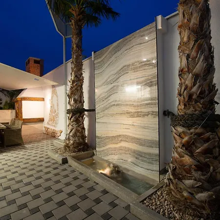 My Dalmatia - Luxury Michelle With Private Infinity Pool, Sea View Jacuzzi, Sauna And Gym *